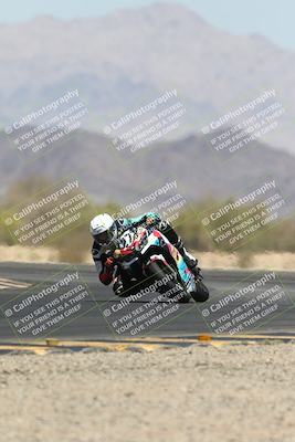 media/Apr-20-2025-CVMA (Sun) [[39090e8767]]/Race 11-500-350 Supersport (Holeshot)/